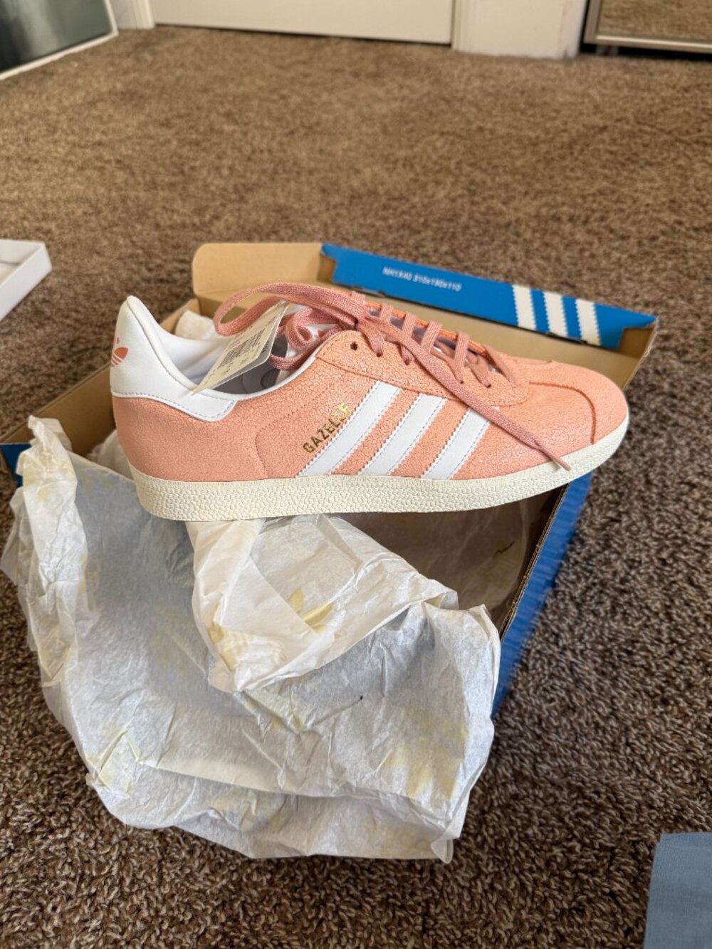 Adidas Gazelle // Salmon Pink // Size 9 // NWT / NIB